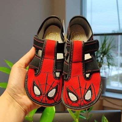 Raweks Zuzia barefoot sisejalatsid - Spiderman