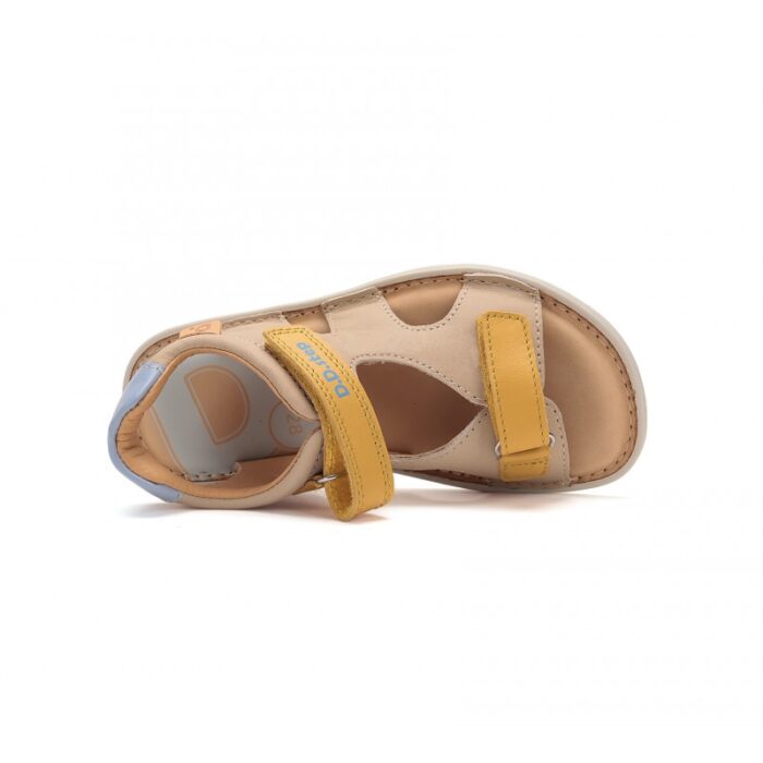 D.D.Step nahast sandaalid - Cream