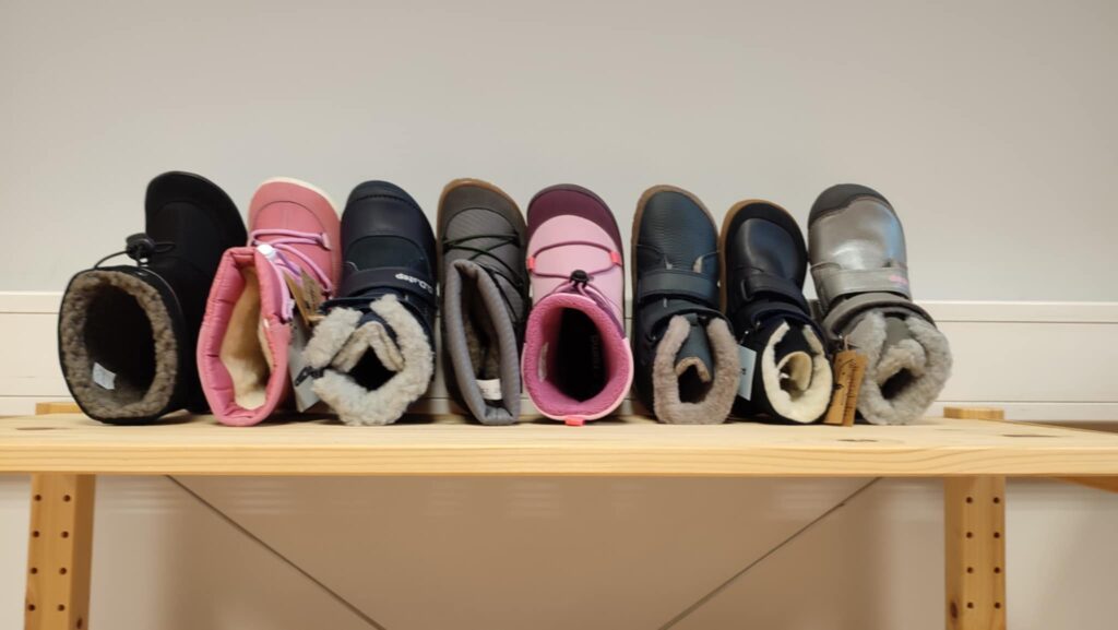 Suur laste barefoot talvesaabaste võrdlus 2025 Suur laste barefoot talvesaabaste võrdlus 2025